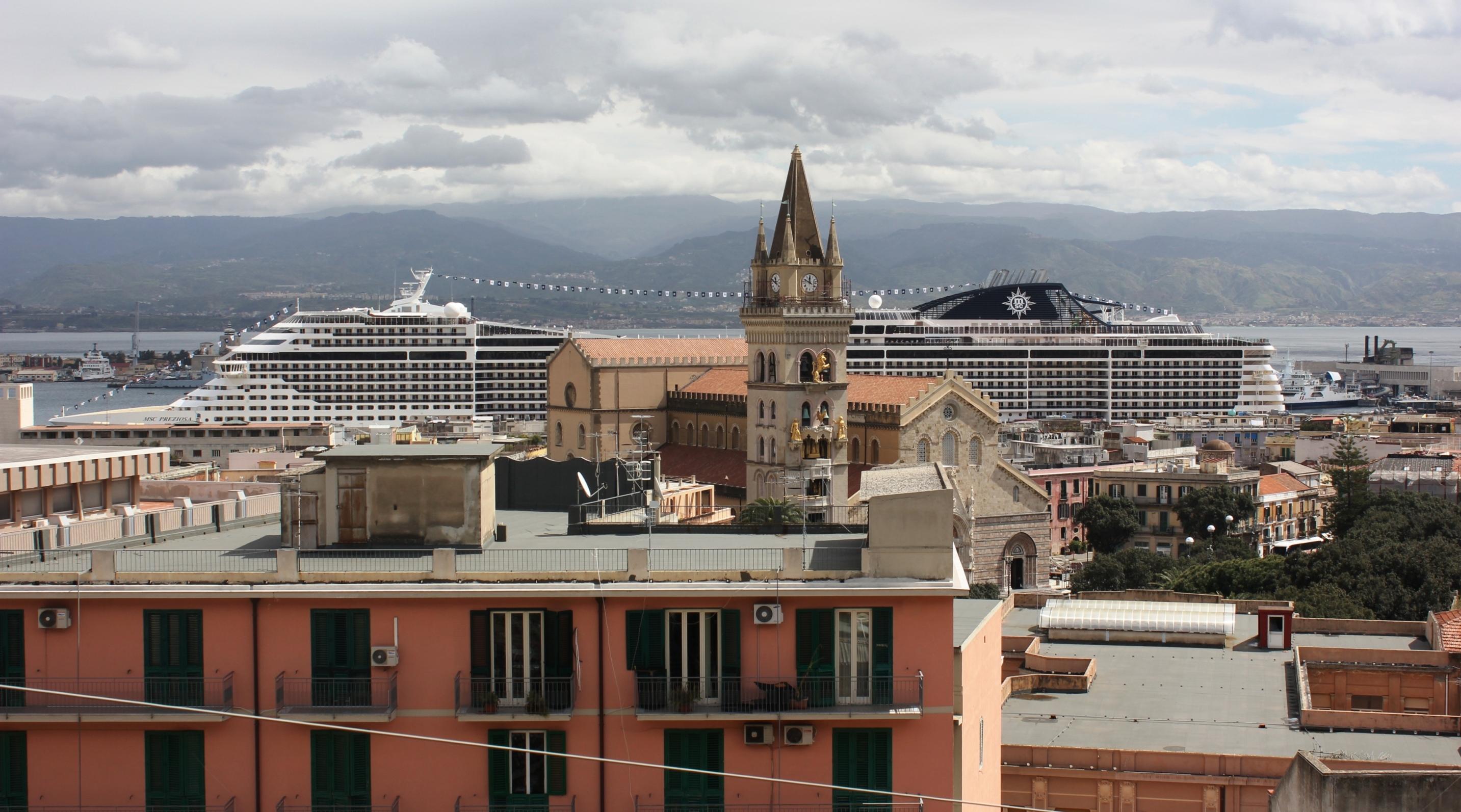 Re Vittorio De Luxe Bed & Breakfast Messina Exterior photo